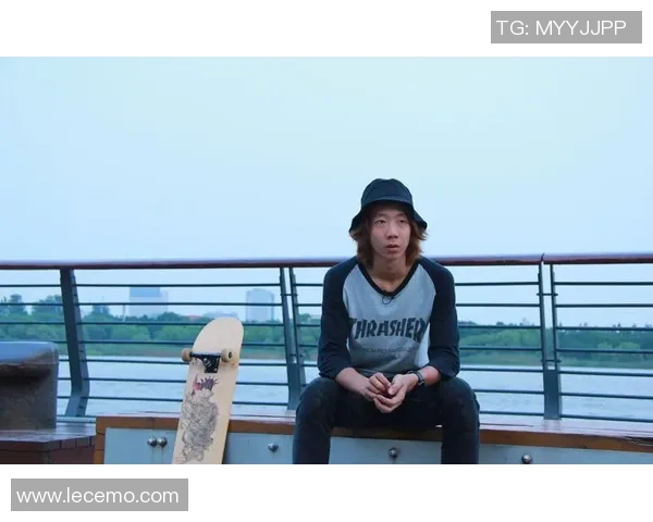 滑板人生的轨迹与梦想陈伟分享他的滑板故事与成长经历 滑板人生的轨迹与梦想陈伟分享他的滑板故事与成长经历